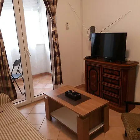 Апартаменты Doris Каштела